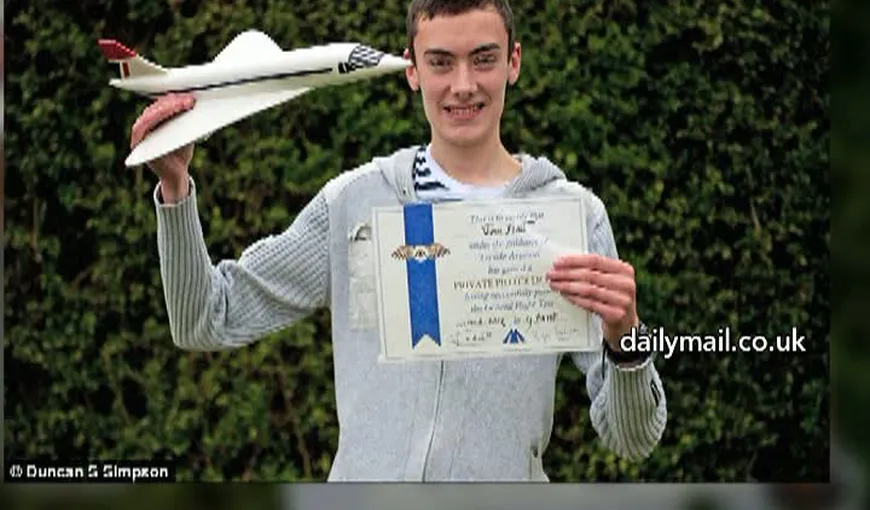 Cel mai tânăr pilot din Scoţia are numai 17 ani