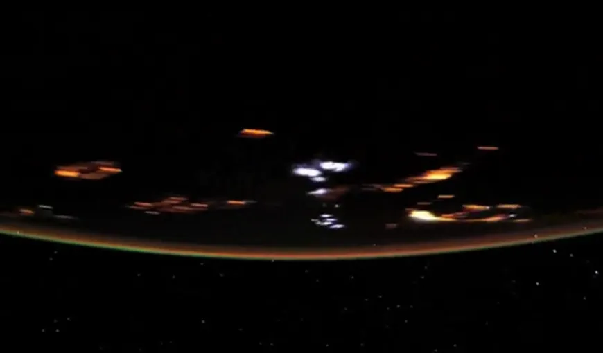 Cum se vede o „ploaie de stele” din spaţiu VIDEO