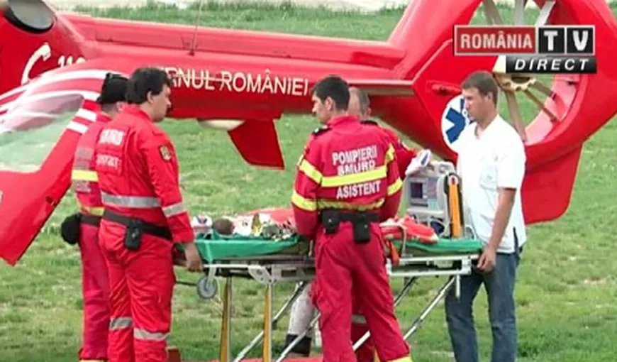 O fetiţă cu arsuri grave pe corp a fost adusă la Bucureşti cu un elicopter SMURD
