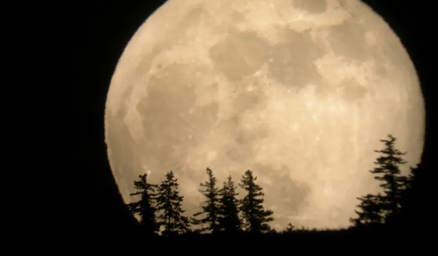 Cinci mituri despre Lună