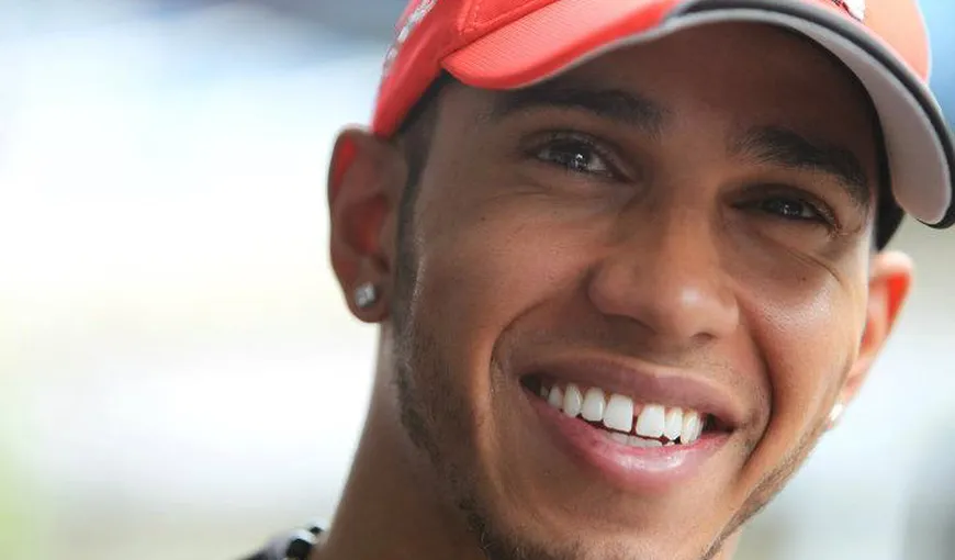 FORMULA 1: Lewis Hamilton s-a impus şi în Bahrein