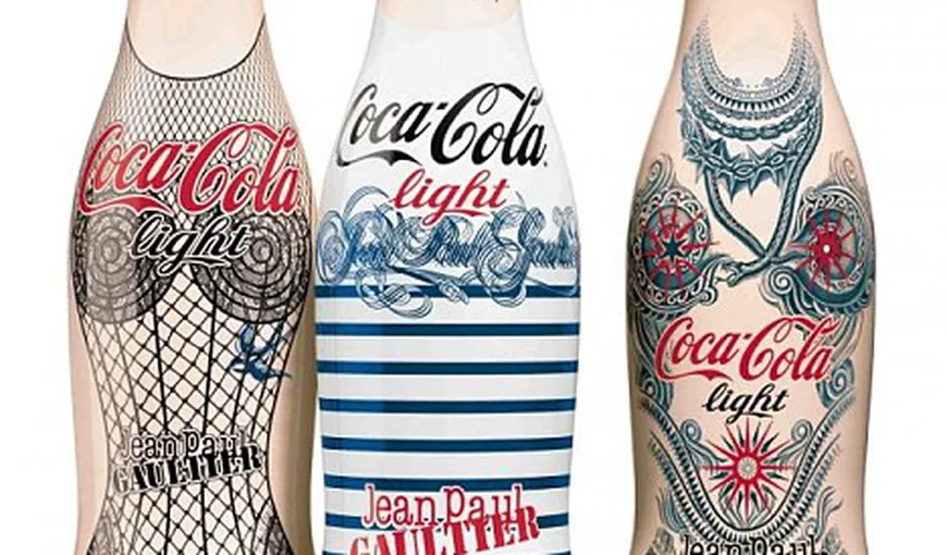 Coca Cola şi Gautier lansează sticlele tatuate, cu corset