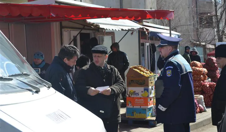 Prahova:Cinci tone de legume şi fructe comercializate ilegal, găsite în urma descinderilor din piaţă