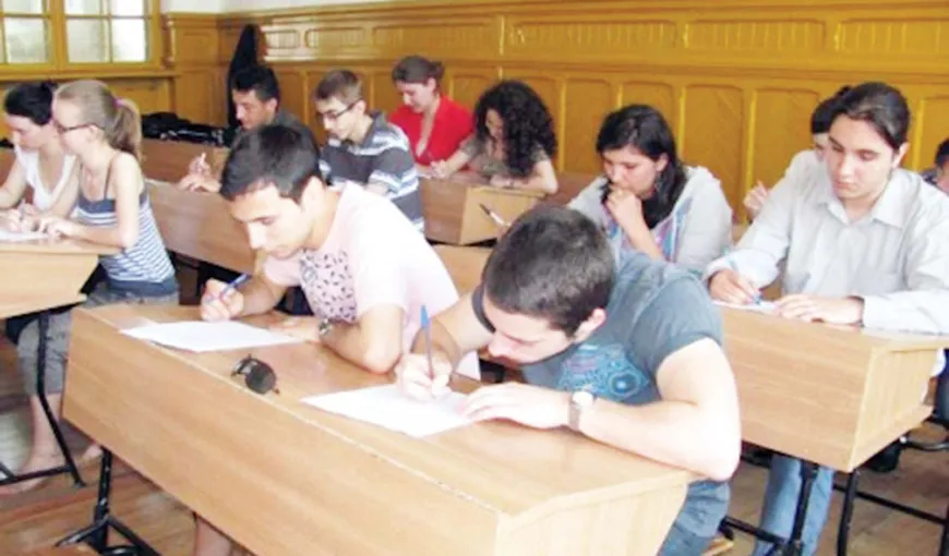 REZULTATE BACALAUREAT 2012 Argeş: 56,36% dintre elevi au picat bacalaureatul