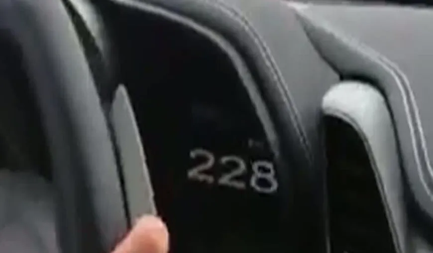Inconştienţă la volan: Filmat când gonea cu 230 km/h pe centura Craiovei VIDEO
