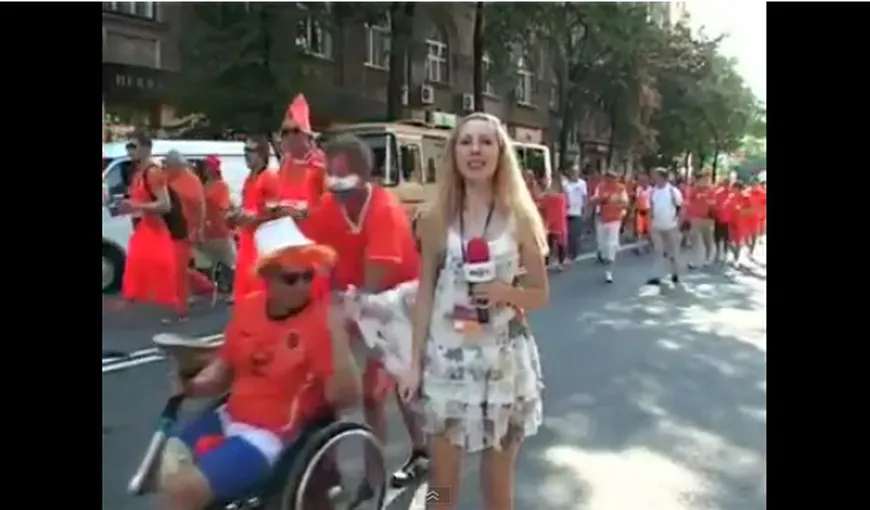 O jurnalistă ucraineană, batjocorită de fanii Olandei. Vezi ce a păţit VIDEO