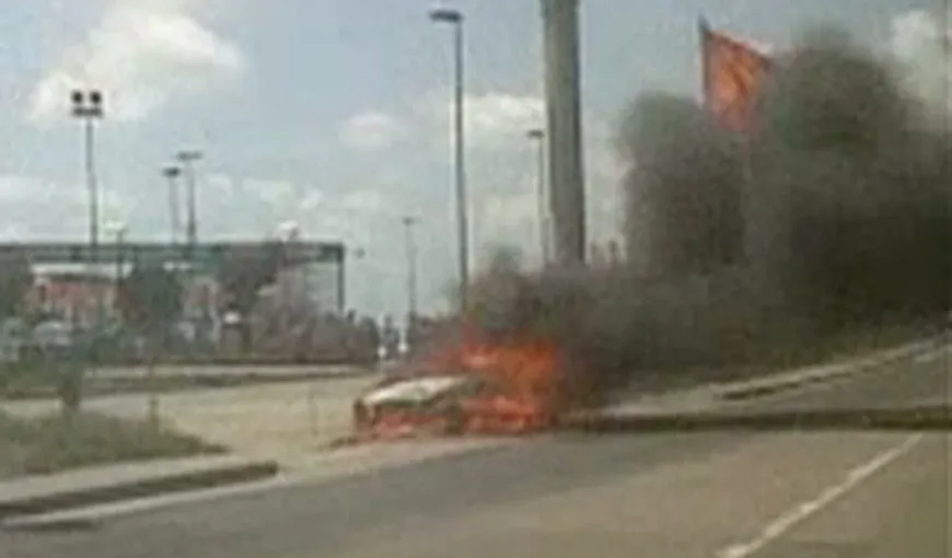 O maşină a luat foc pe Autostrada Bucureşti-Piteşti VIDEO