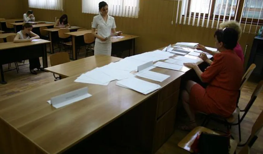 BACALAUREAT 2012: Ce urmăresc profesorii la proba de competenţe orale la limba română