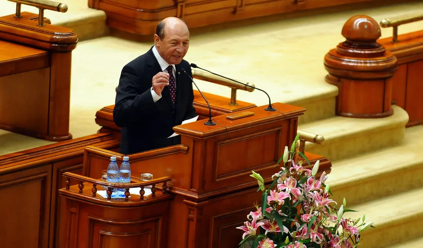CCR a transmis Parlamentului avizul pe cererea de suspendare a preşedintelui Traian Băsescu