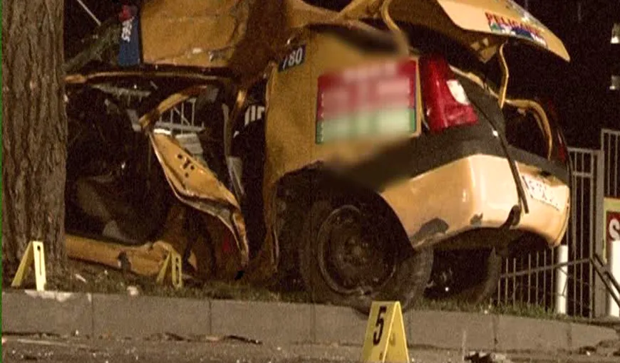 Accident grav în Capitală: Un taximetrist a murit după ce a intrat cu maşina în copac VIDEO