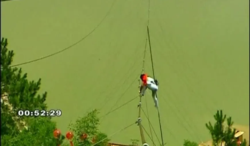 Incredibil. A căzut de la 200 de metri înălţime, dar a supravieţuit VIDEO