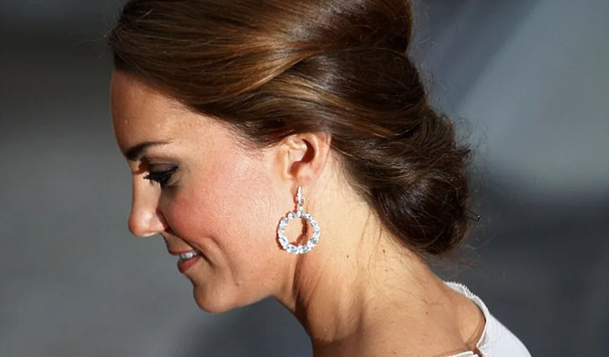 Kate Middleton uimeşte cu o nouă coafură FOTO