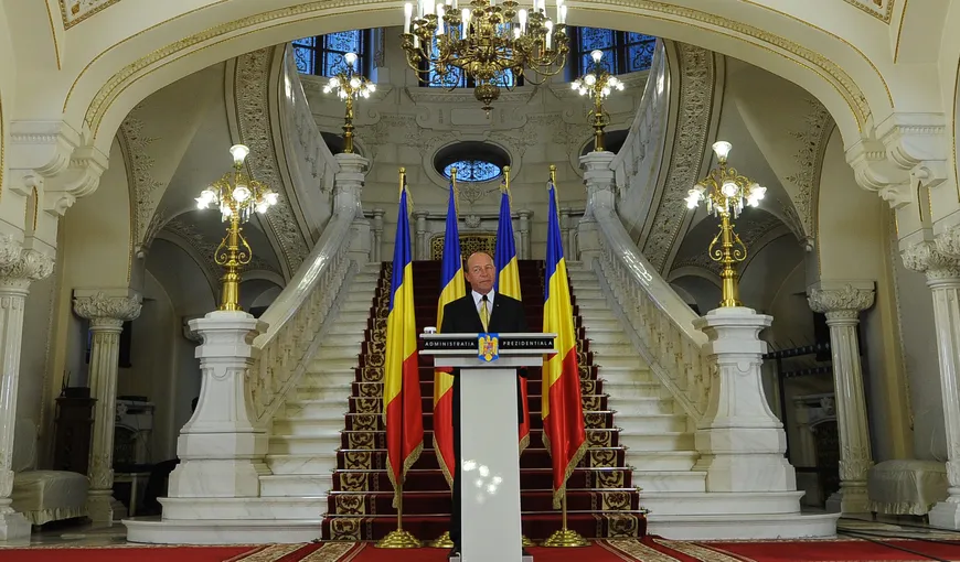 Antonescu: Traian Băsescu ar fi trebuit să demisioneze