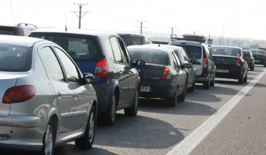 ATENŢIE: Traficul pe autostrada A2 a fost deviat prin Feteşti din cauza circulaţiei intense
