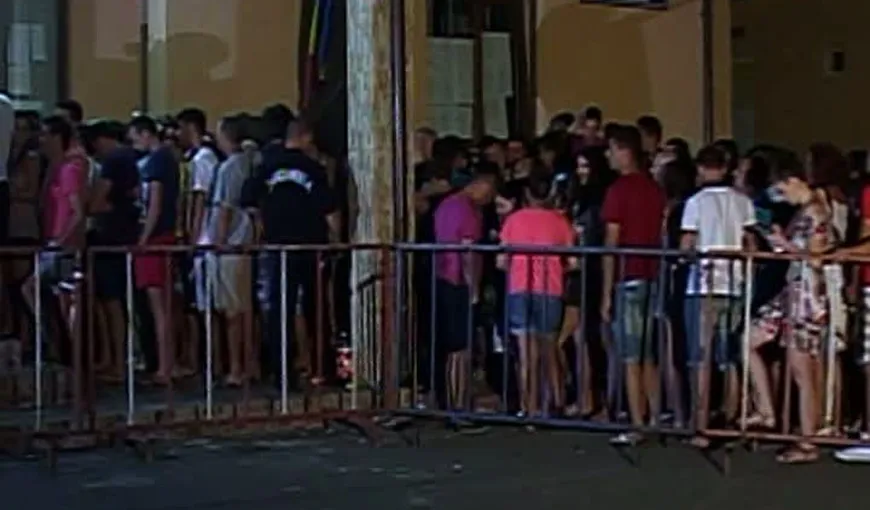 Sute de persoane nu au mai apucat să voteze la Costineşti şi Vama Veche VIDEO