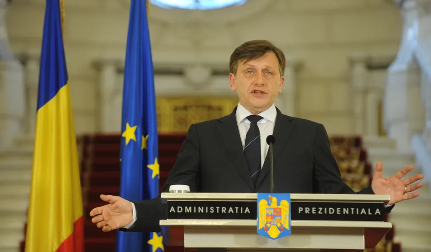 Crin Antonescu: Băsescu a fost demis la referendum, în fond. CCR are de luat o decizie foarte grea