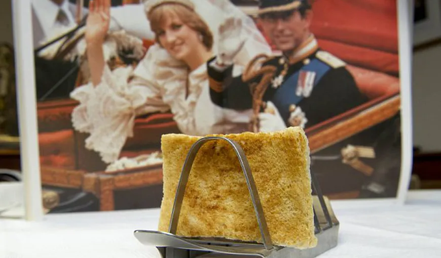 Licitaţie pentru o felie de pâine de la nunta prinţului Charles cu prinţesa Diana