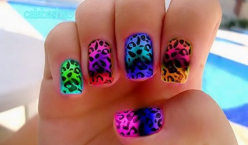 Fă-ţi singură unghii cu print de leopard! Simplu şi ieftin VIDEO