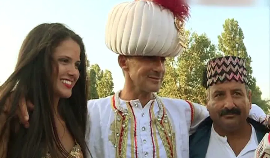 „Sultanul” Radu Mazăre a defilat din nou pe un car alegoric, la Mamaia VIDEO