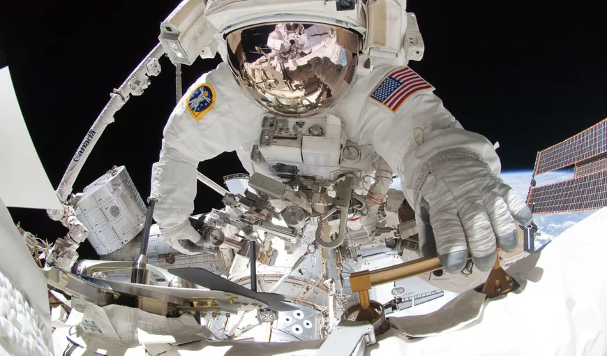 Cum miroase spaţiul? Astronauţii dezvăluie „parfumul” universului VIDEO
