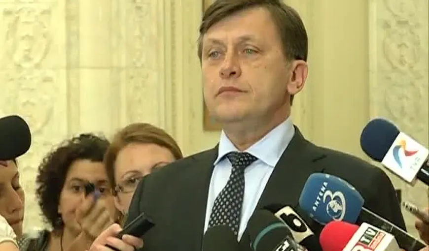 Antonescu: Simplu spus şi anecdotic, mi s-a cerut să-l punem înapoi pe Băsescu