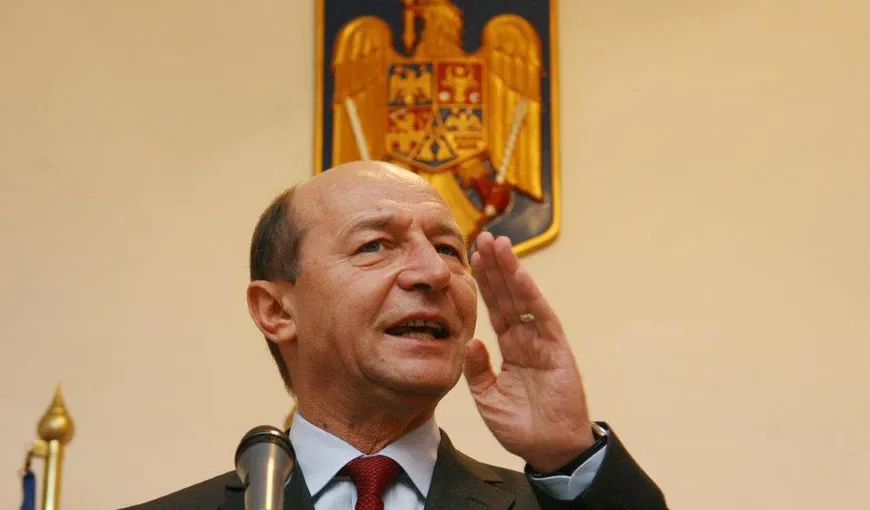 Prima decizie a lui Băsescu la Cotroceni: Şi-a repus în funcţie consilierii prezidenţiali