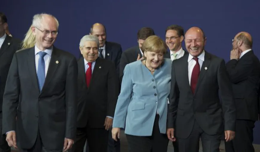 Antonescu: Merkel să-l ia pe Băsescu în Germania, să-i dea o bucăţică de pământ acolo