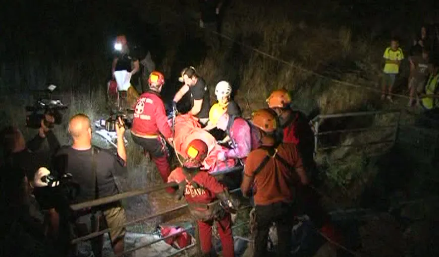 Cadavrul unui bărbat, descoperit într-o peşteră din Bihor VIDEO