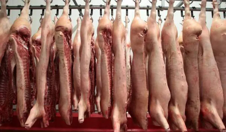 Peste 380 de kilograme de carne şi brânzeturi, confiscate dintr-o piaţă din sectorul 2 al Capitalei