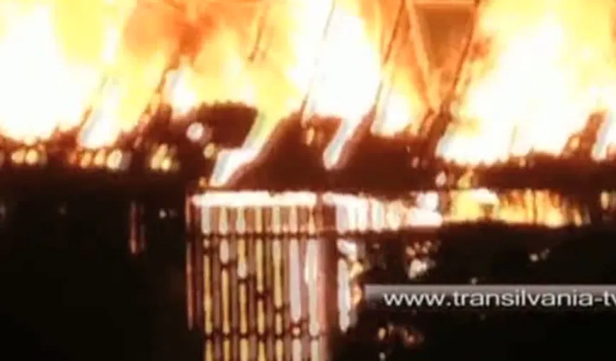 Incendiu puternic la o distilerie în Bistriţa-Năsăud VIDEO
