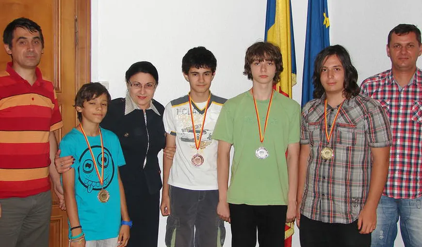 Elevii români, MEDALIAŢI la Olimpiada Balcanică de Informatică pentru Juniori