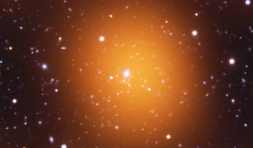 Un roi galactic de dimensiuni record, descoperit de astronomi FOTO