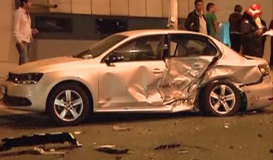 Accident pe Calea Floreasca. Şoferul băut şi pasagerul au fost răniţi VIDEO