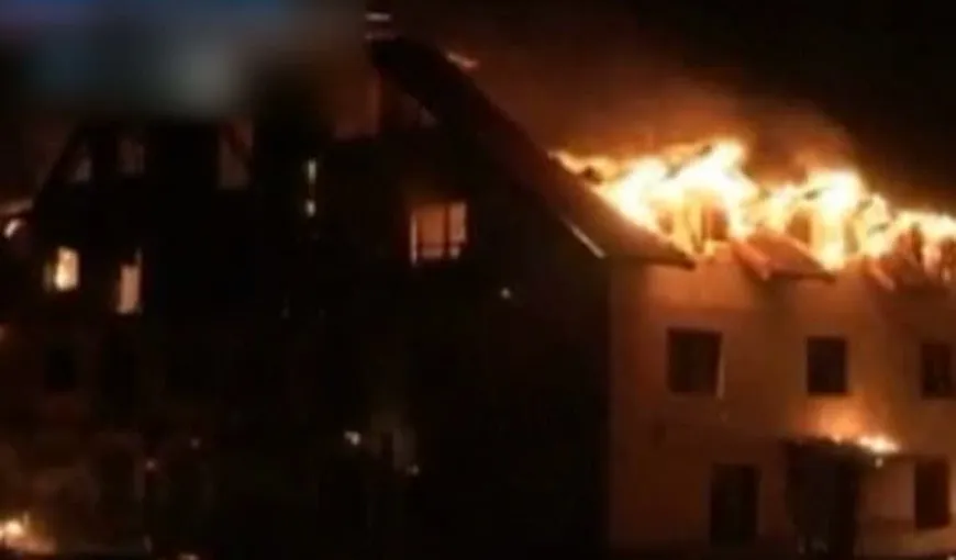 Incendiu devastator la un hotel de pe Muntele Mic VIDEO