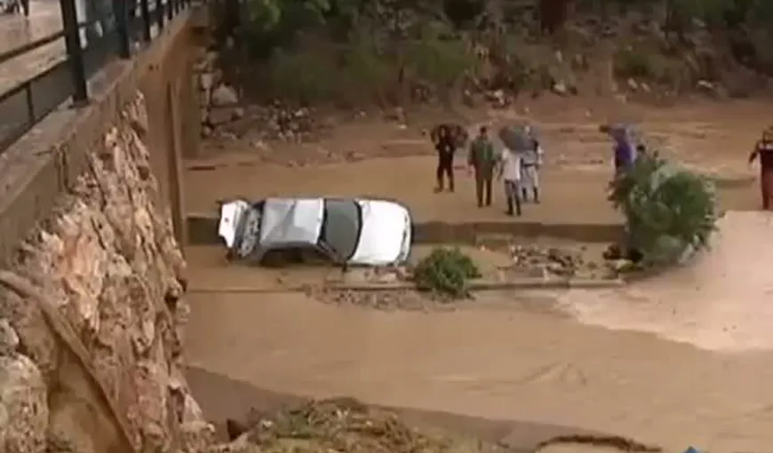 Cod roşu de inundaţii în sudul Spaniei: 5.000 de persoane, evacuate