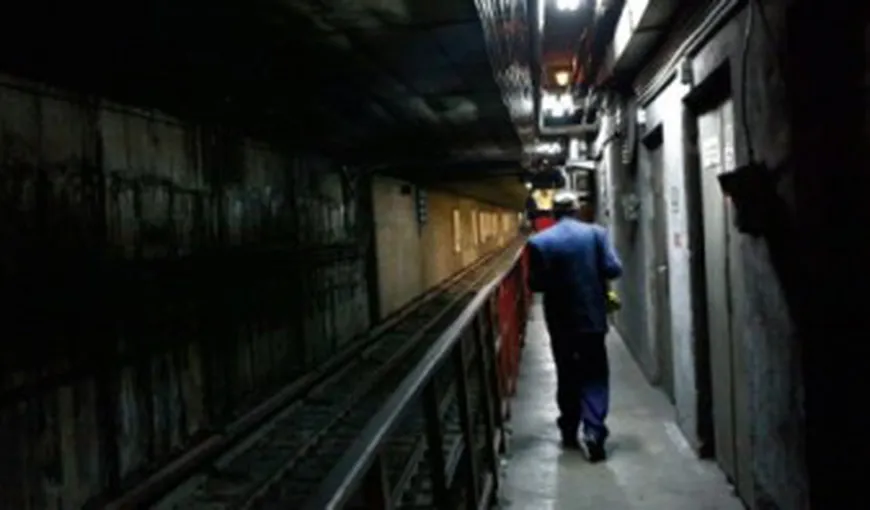 Bucureşti: Spaţiile tehnice neutilizate din zona galeriilor de metrou ar putea deveni parcări