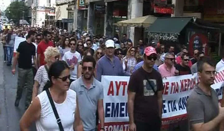 Sute de angajaţi ai administraţiilor locale şi din domeniul privat au protestat la Atena