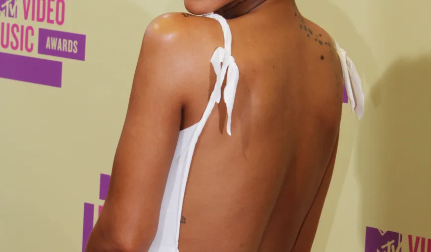 Rihanna şi-a făcut un nou tatuaj. Vezi cum arată sânii ei acum
