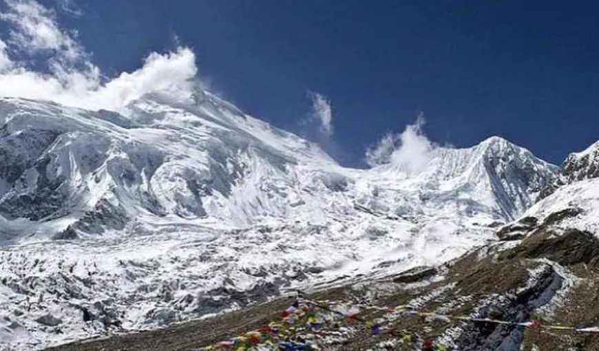 Ştirea tristă a zilei: cel puţin opt alpinişti au murit după o furtună de zăpadă