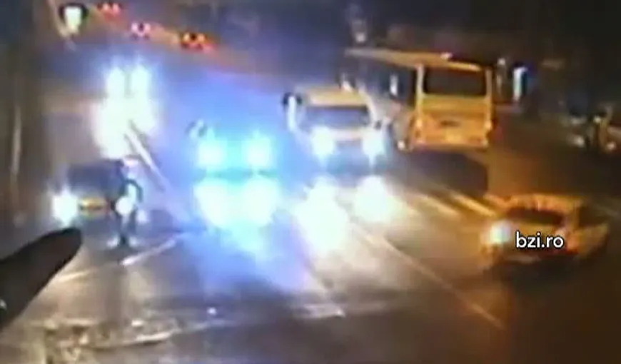 Un şofer din Iaşi a lovit un pieton, dar şi-a văzut liniştit de treabă VIDEO