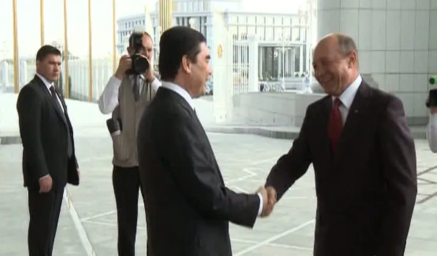 Băsescu:  Firme româneşti ca Romelectro şi SIVECO, interesate să intre pe piaţa din Turkmenistan