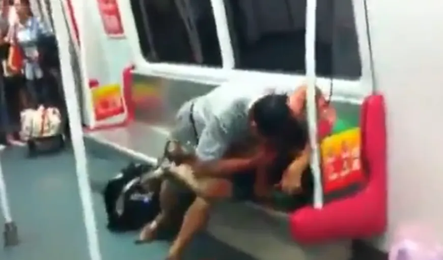 HALUCINANT: Scene de canibalism într-un metrou din China VIDEO