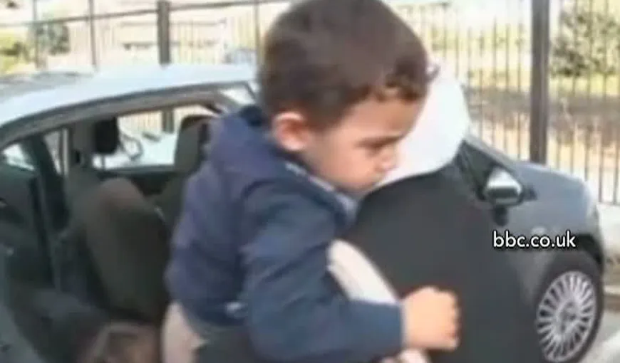 Povestea INCREDIBILĂ a unei familii din Siria: Şi-a găsit copilul pe care îl credea mort VIDEO