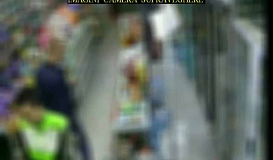 Un tânăr, prins de poliţişti după ce a furat bani dintr-un supermarket din Bucureşti VIDEO