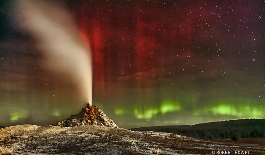 Fotografia astronomică a zilei: Aurora boreală, văzută deasupra unui gheizer