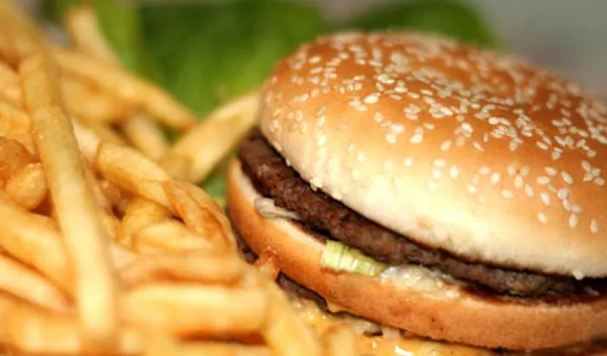 Mâncarea de la fast-food creşte riscul de ASTM SEVER la copii