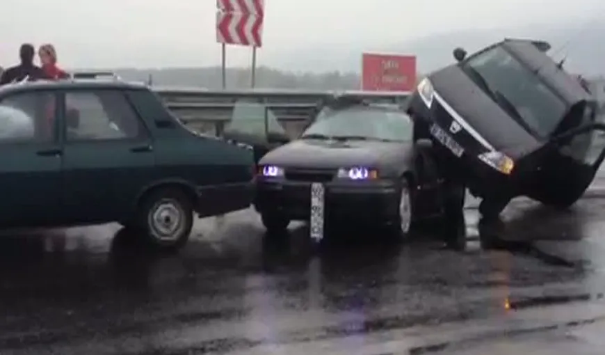 Carambol pe autostrada Bucureşti-Piteşti. Patru persoane sunt rănite VIDEO