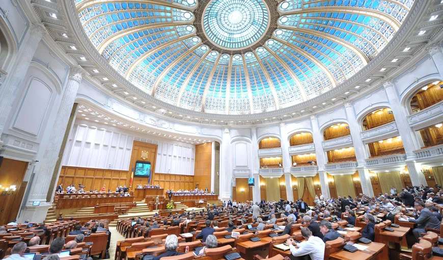 Demisii din Parlament: Peste 3 milioane de români nu mai sunt reprezentaţi în Legislativ VIDEO