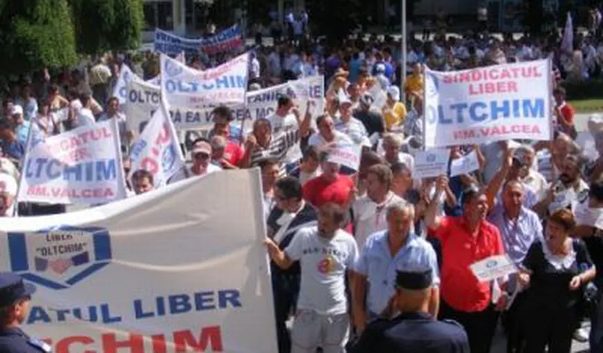 Victor Ponta: Salariile la Oltchim se dau în octombrie, în noiembrie repornim unele secţii VIDEO