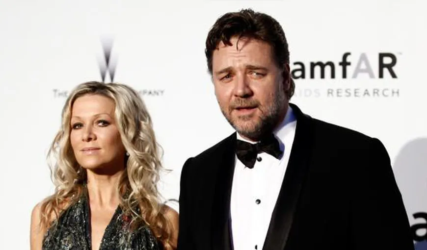 Actorul Russell Crowe divorţează după nouă ani de căsnicie